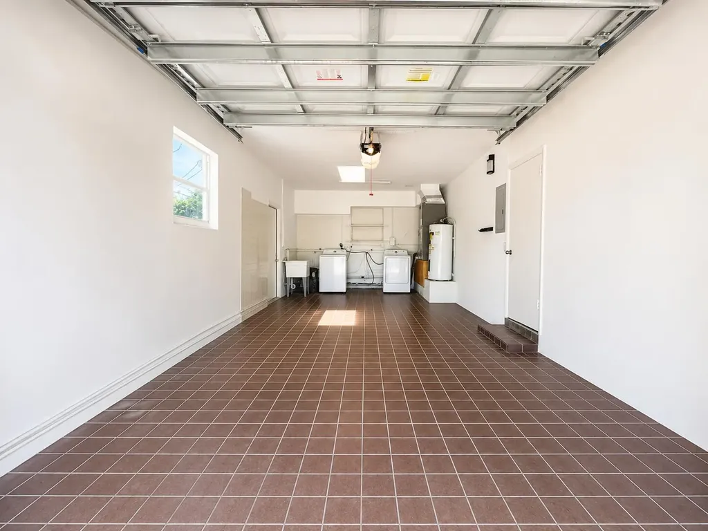 1155 Washington Street Hollywood FL 33019