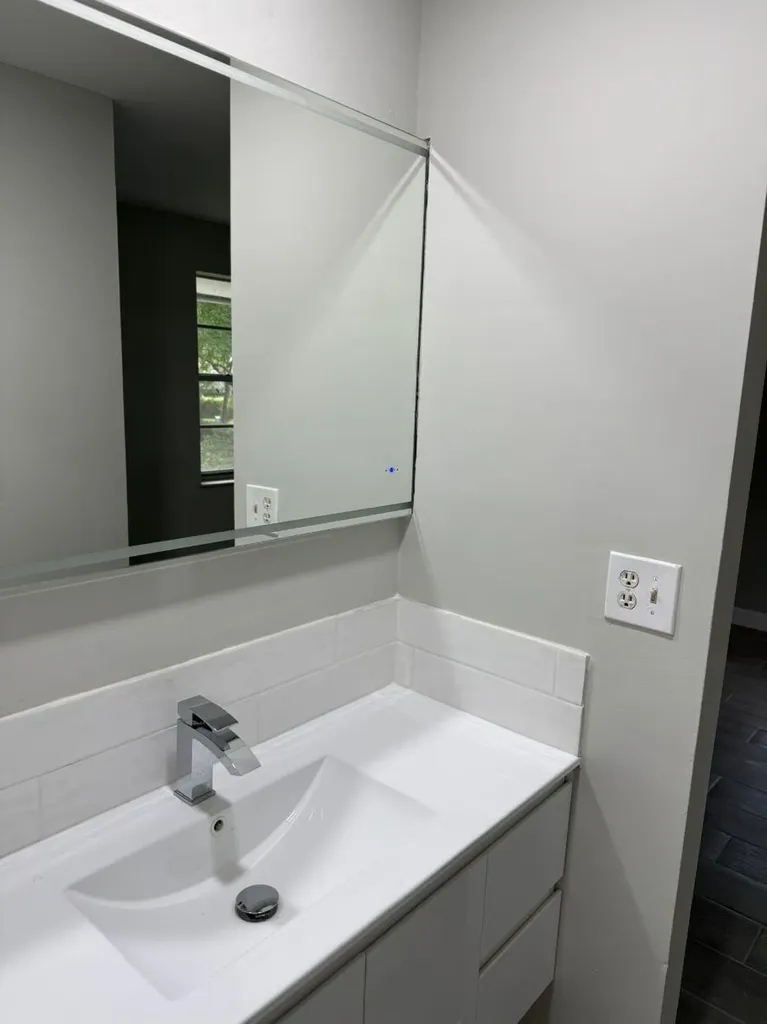 2810 Riverside Drive Coral Springs FL 33065