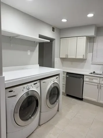 2810 Riverside Drive Coral Springs FL 33065