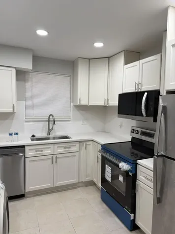 2810 Riverside Drive Coral Springs FL 33065