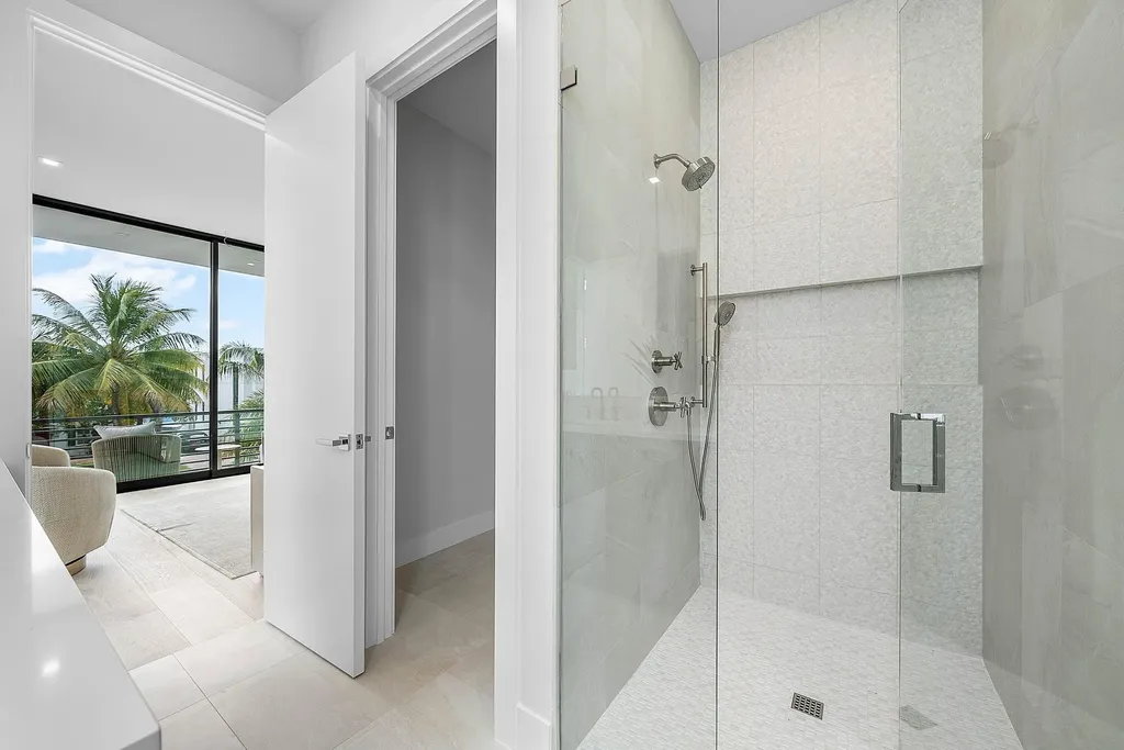 721 Lake Avenue N Delray Beach FL 33483