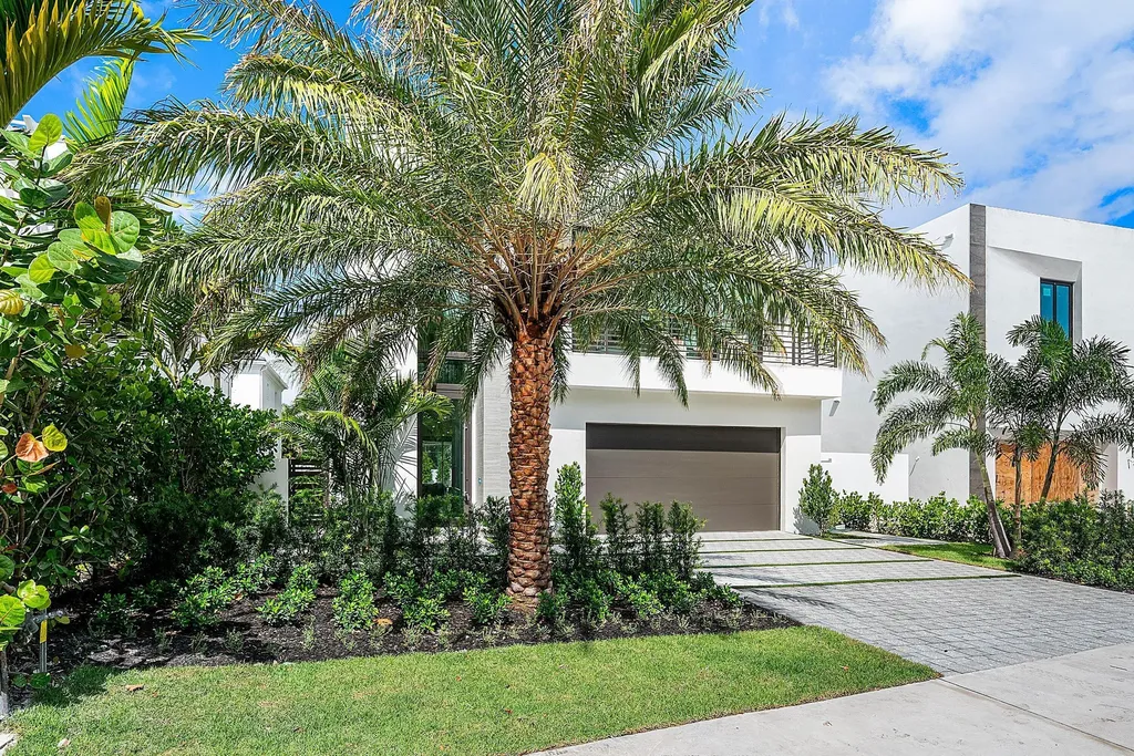 721 Lake Avenue N Delray Beach FL 33483
