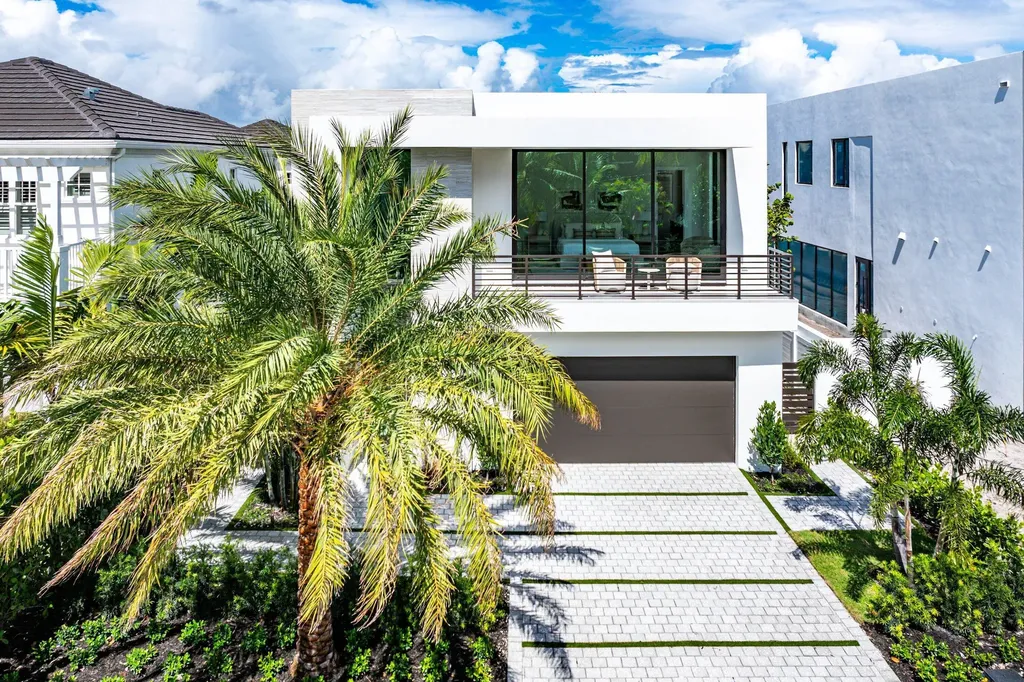 721 Lake Avenue N Delray Beach FL 33483