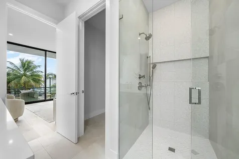 721 Lake Avenue N Delray Beach FL 33483