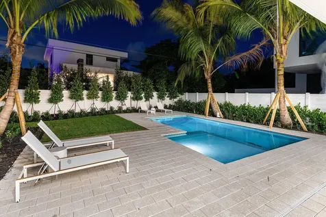 721 Lake Avenue N Delray Beach FL 33483