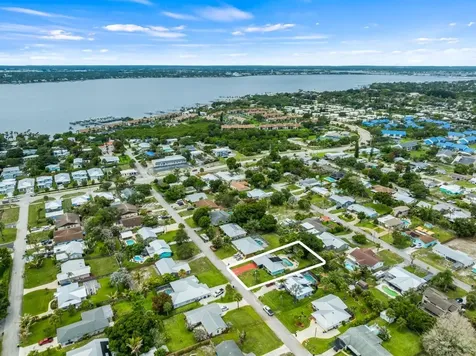 1636 NE Darlich Avenue Jensen Beach FL 34957