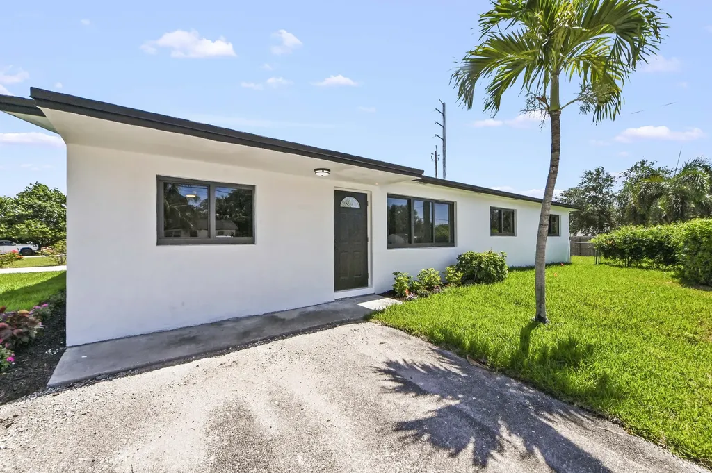3645 Melaleuca Lane Lake Worth FL 33461