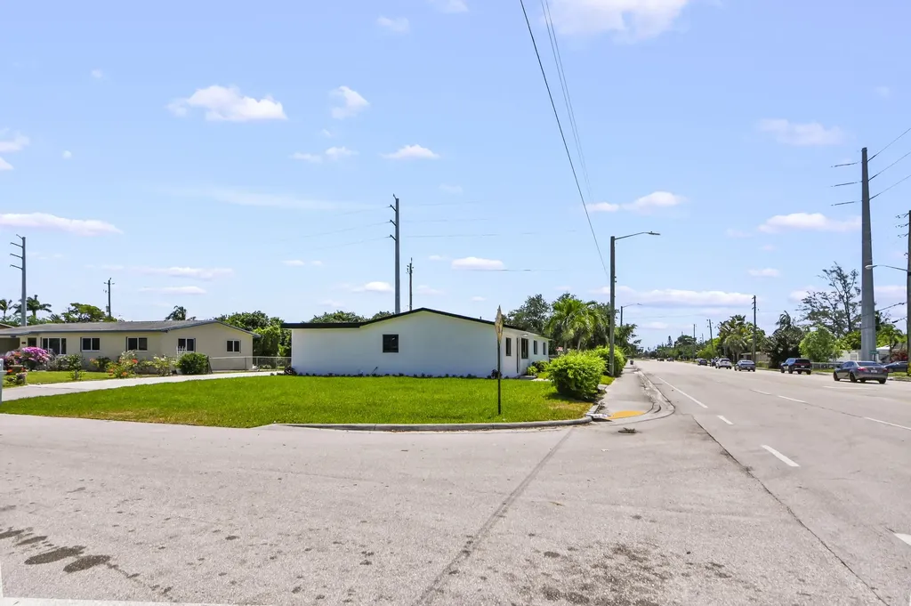 3645 Melaleuca Lane Lake Worth FL 33461