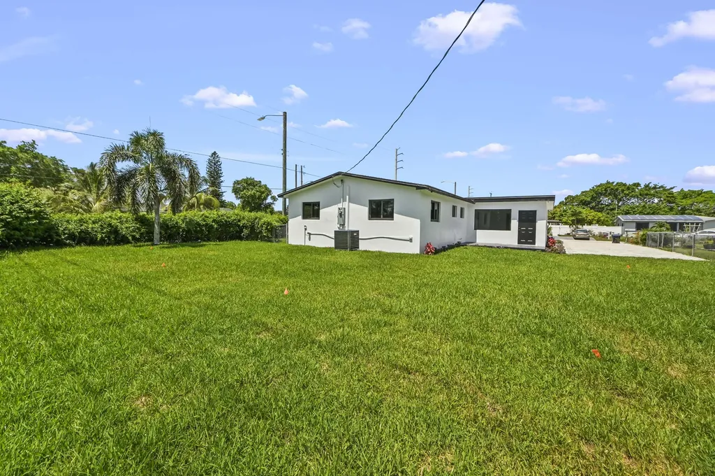 3645 Melaleuca Lane Lake Worth FL 33461