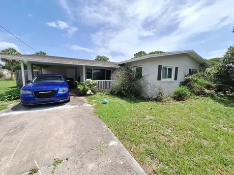 1020 Tortugas Avenue Fort Pierce FL 34982