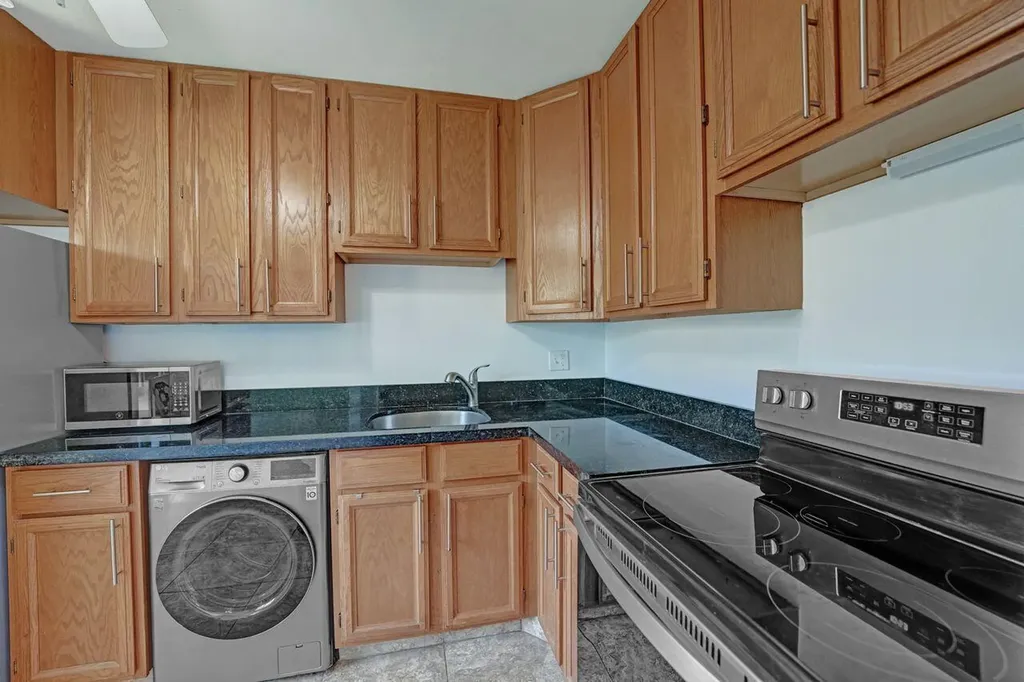 35 Colonial Club Drive Boynton Beach FL 33435