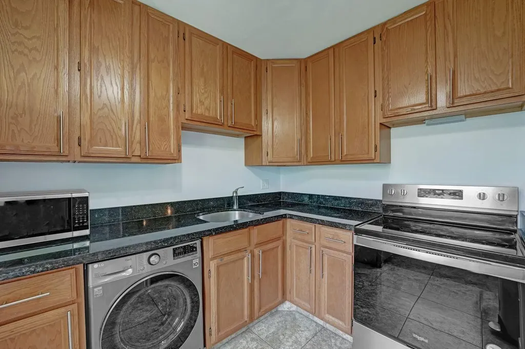 35 Colonial Club Drive Boynton Beach FL 33435