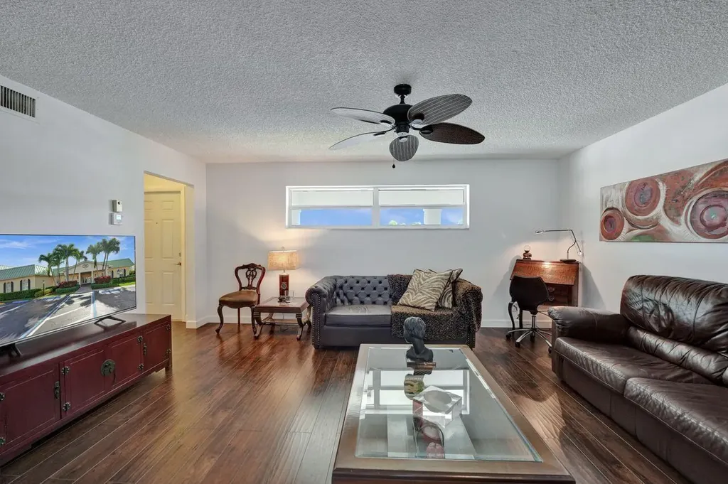 35 Colonial Club Drive Boynton Beach FL 33435