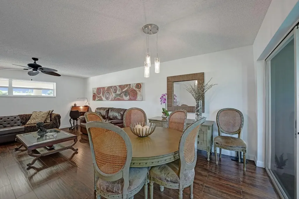 35 Colonial Club Drive Boynton Beach FL 33435