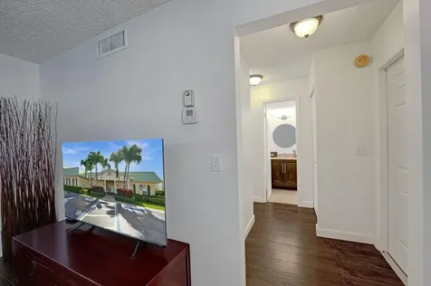 35 Colonial Club Drive Boynton Beach FL 33435