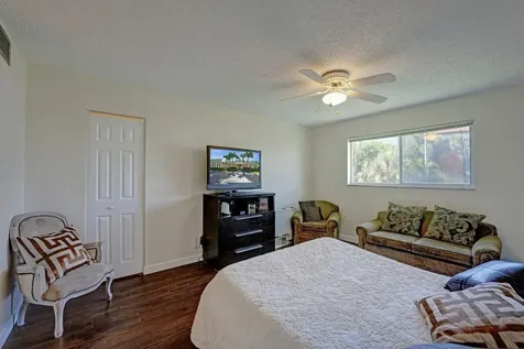 35 Colonial Club Drive Boynton Beach FL 33435