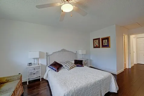 35 Colonial Club Drive Boynton Beach FL 33435
