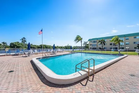 35 Colonial Club Drive Boynton Beach FL 33435