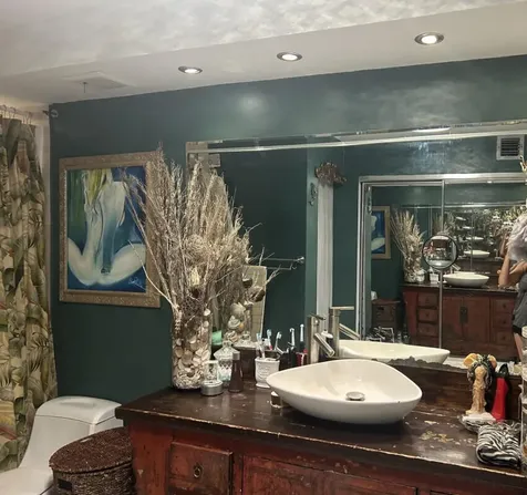 100 Bayview Drive Sunny Isles Beach FL 33160