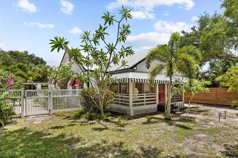705 SE Stypmann Boulevard Stuart FL 34994