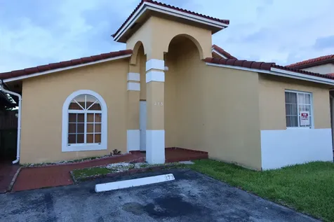 7001 W 35th Avenue Hialeah FL 33018