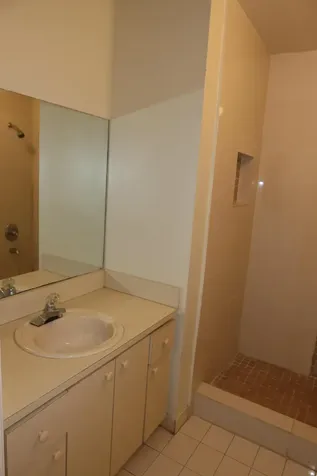 7001 W 35th Avenue Hialeah FL 33018