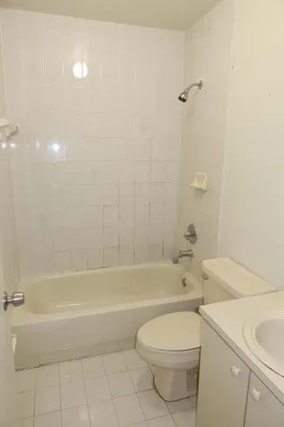 7001 W 35th Avenue Hialeah FL 33018