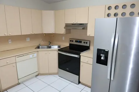 7001 W 35th Avenue Hialeah FL 33018