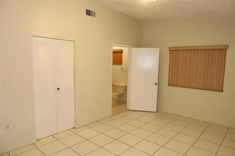 7001 W 35th Avenue Hialeah FL 33018