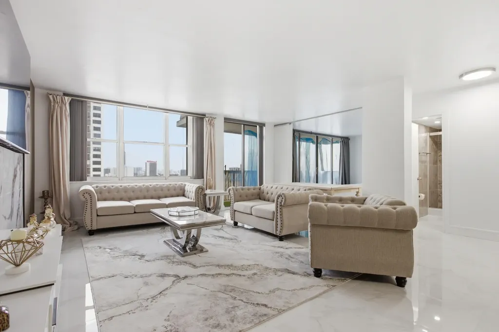 2101 S Ocean Drive Hollywood FL 33019