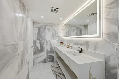 2101 S Ocean Drive Hollywood FL 33019