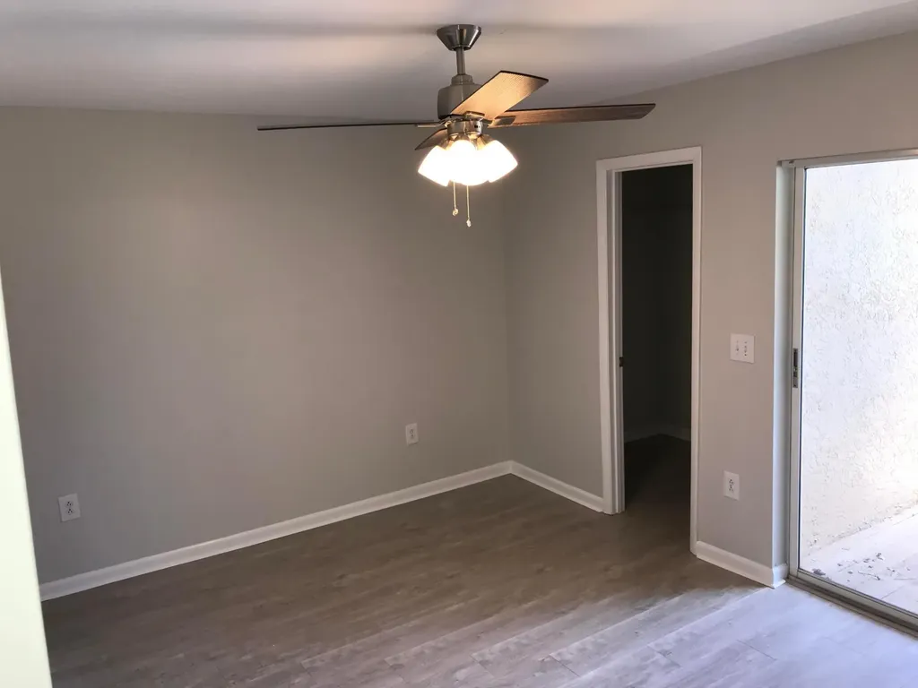 4823 Via Palm Lakes West Palm Beach FL 33417