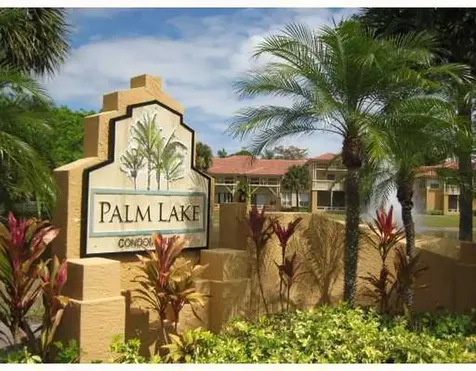 4823 Via Palm Lakes West Palm Beach FL 33417