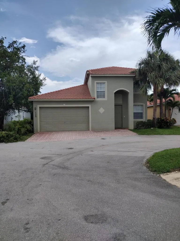 1738 Pierside Circle Wellington FL 33414