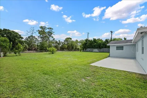 7423 Oakmont Drive Greenacres FL 33467