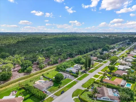 7423 Oakmont Drive Greenacres FL 33467