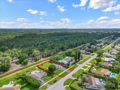 7423 Oakmont Drive Greenacres FL 33467
