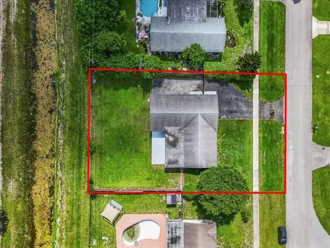 7423 Oakmont Drive Greenacres FL 33467