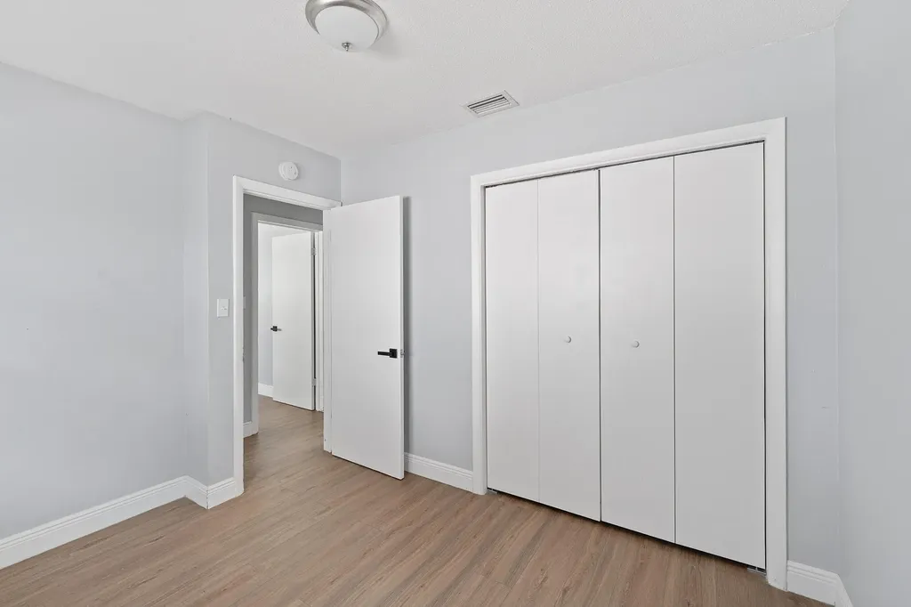 2317 NW 6th Place Fort Lauderdale FL 33311