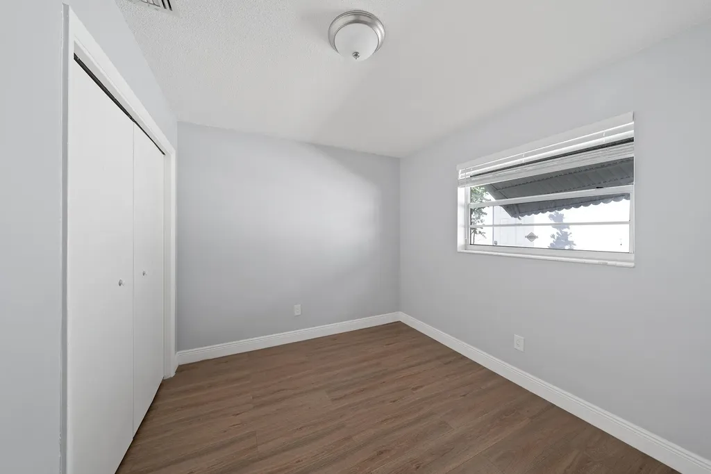 2317 NW 6th Place Fort Lauderdale FL 33311