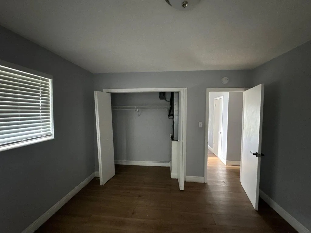 2317 NW 6th Place Fort Lauderdale FL 33311