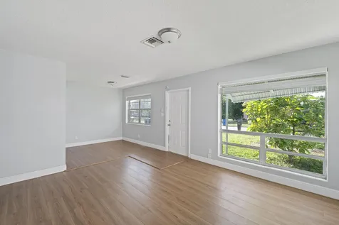 2317 NW 6th Place Fort Lauderdale FL 33311