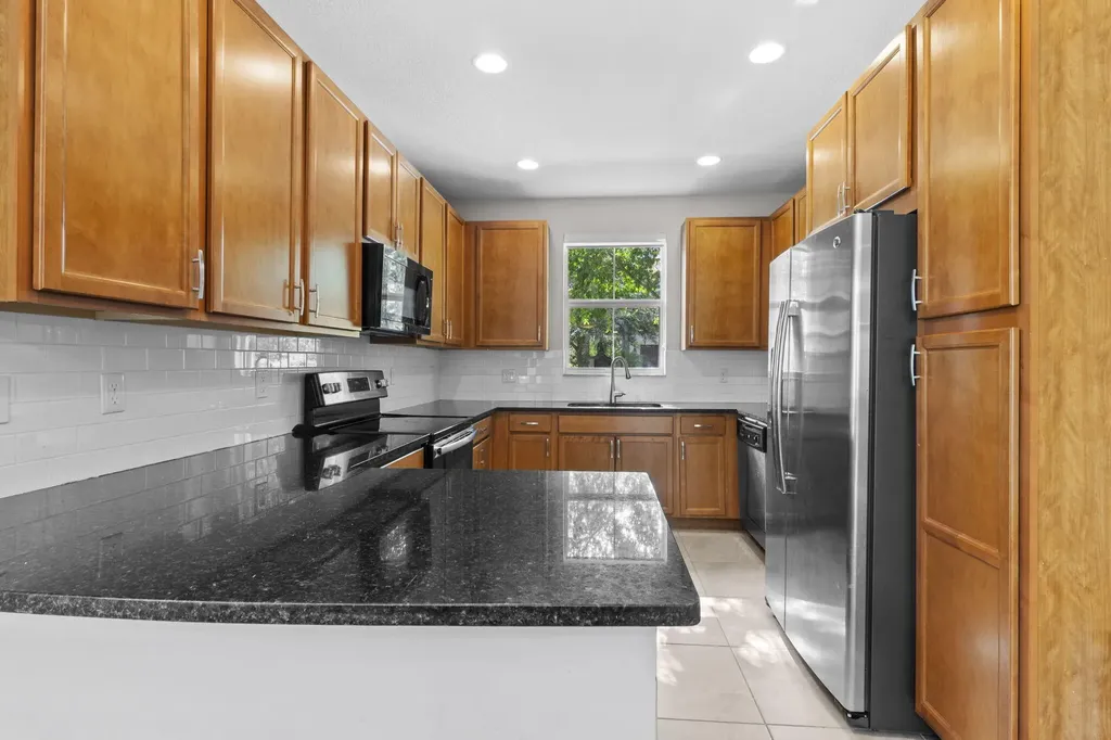 5319 Falcon Trail Davie FL 33314