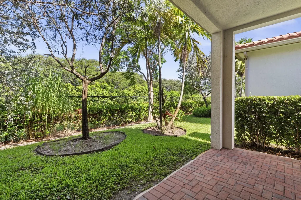5319 Falcon Trail Davie FL 33314