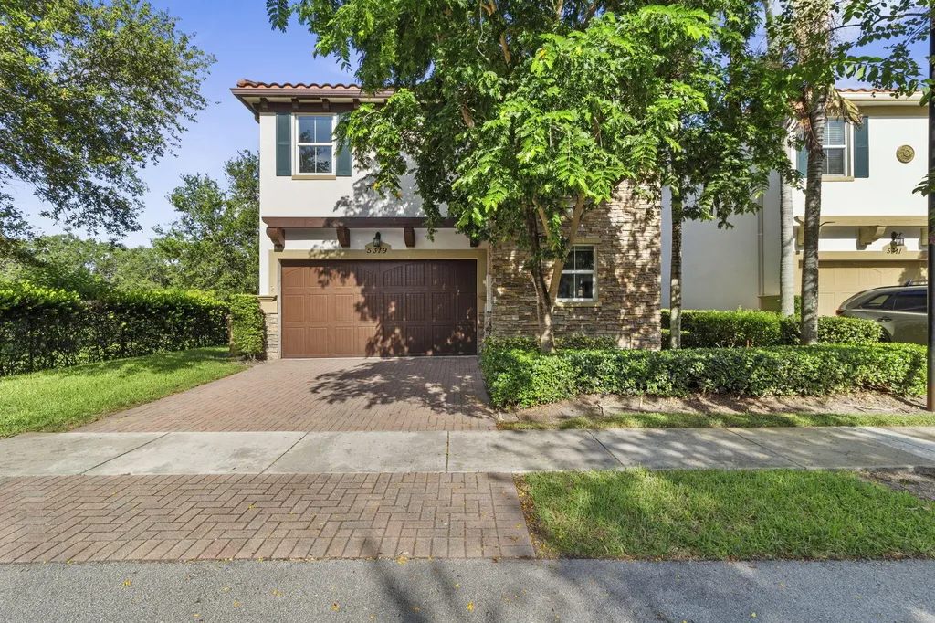 5319 Falcon Trail Davie FL 33314