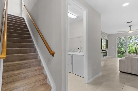 5319 Falcon Trail Davie FL 33314