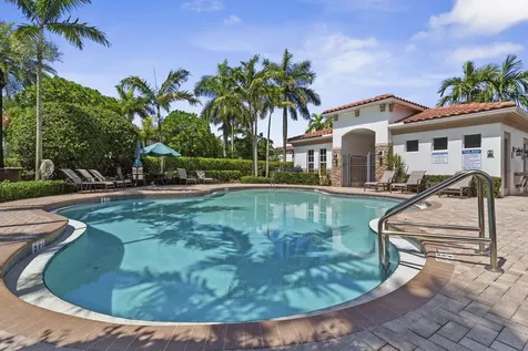5319 Falcon Trail Davie FL 33314