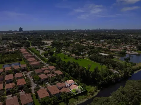 5319 Falcon Trail Davie FL 33314