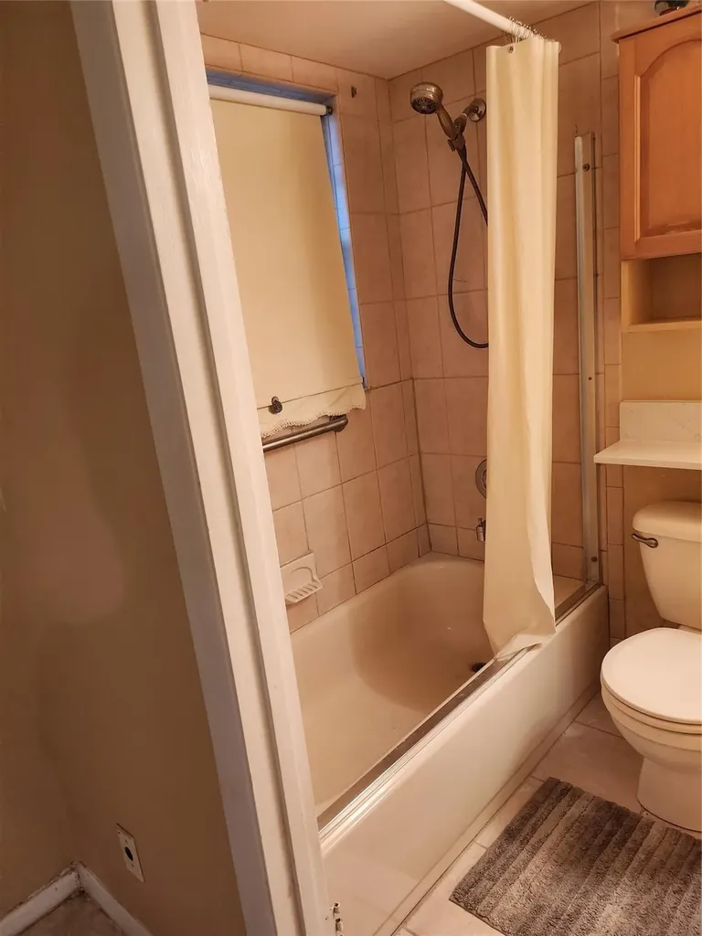 104 Westbury E Deerfield Beach FL 33442