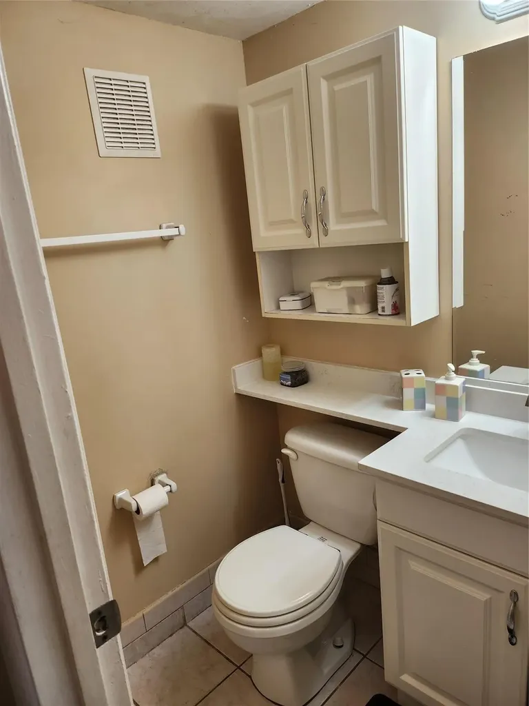 104 Westbury E Deerfield Beach FL 33442
